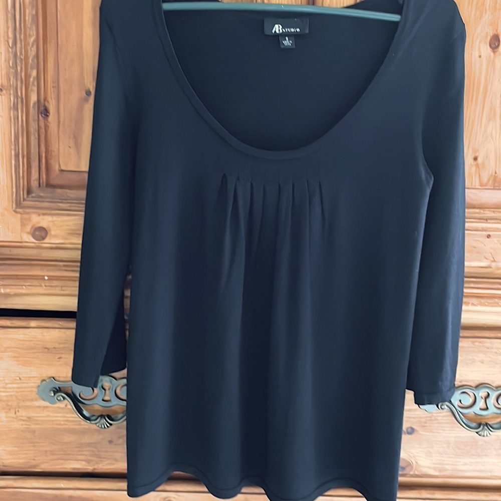 Small black A.B. studio sweater